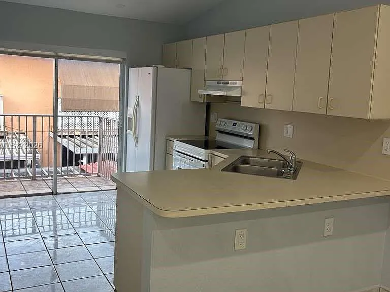 6891 W 36th Ave #202 — Photo 4