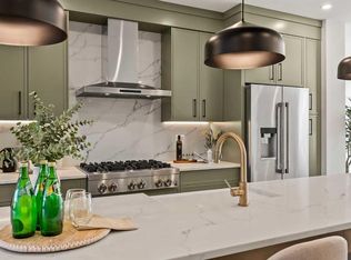 2013 E 34th St SW, Calgary, AB T3E 2V9