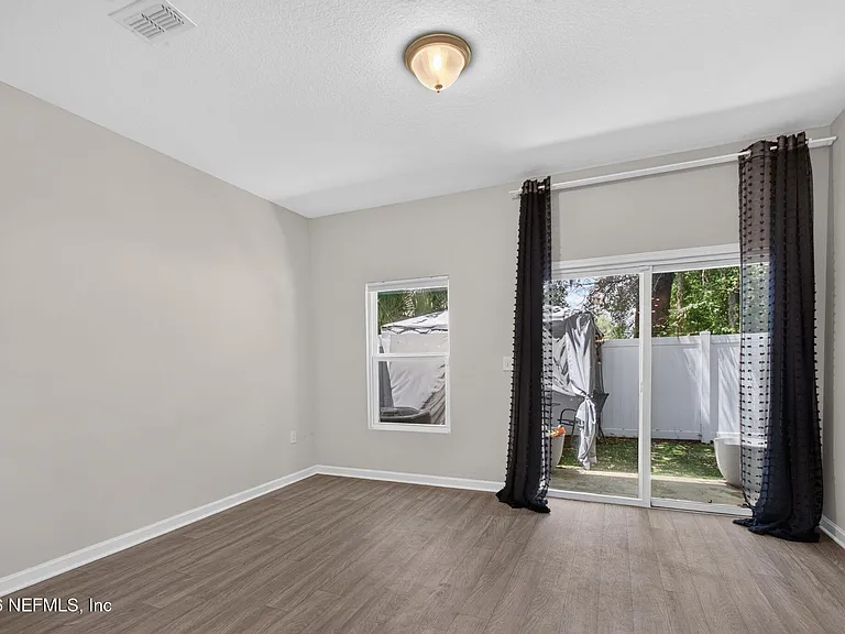8069 Cheryl Ann Ln — Photo 19