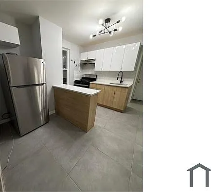345 Howe Ave #2 — Photo 1