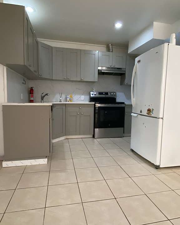 1st image of 38 Graham St #1
