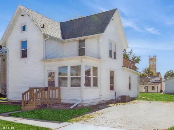 215 Emerald Street, Watertown, WI 53098