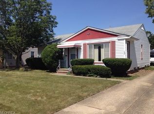 10990 Riveredge Dr, Parma, OH 44130