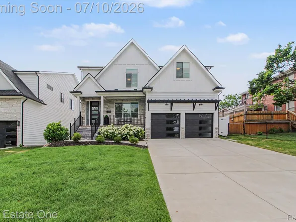 4715 Tonawanda Ave, Royal Oak, MI 48073