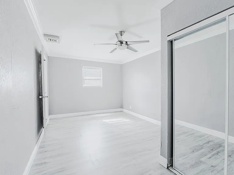 112 W 34th St #1 — Photo 17