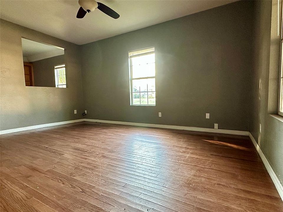 502 N Main St, Elk City, OK 73644 | MLS #1196196 | Zillow
