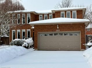 1151 Manor Rd, Oakville, ON L6M1G3