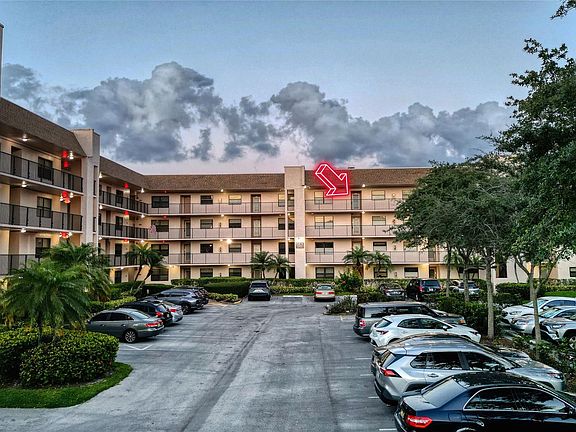 2nd image of 10433 Sunrise Lakes Boulevard #409