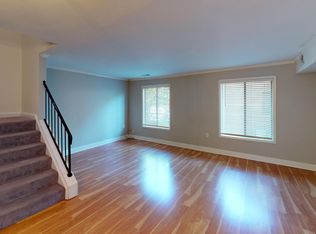 1663 Kenwood Ave, Alexandria, VA 22302