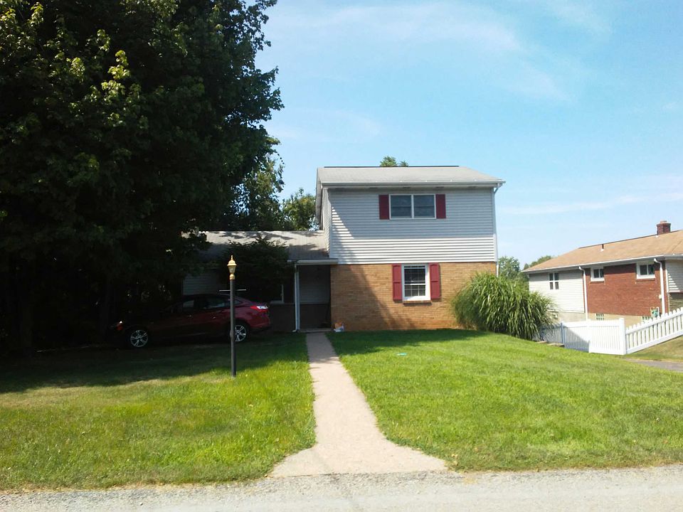 1st image of 301 Guenevere Dr