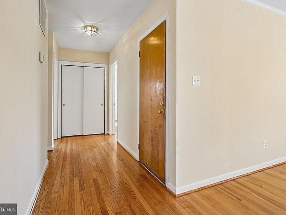 4th image of 4023 18th Rd N APT 1