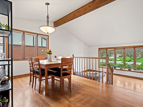 5th image of 14807 Oakcreek Ct