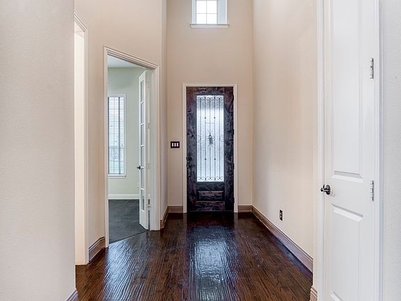 3rd image of 1541 Havenbrook Ln