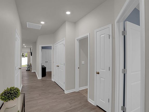 5th image of 27A Beechnut St