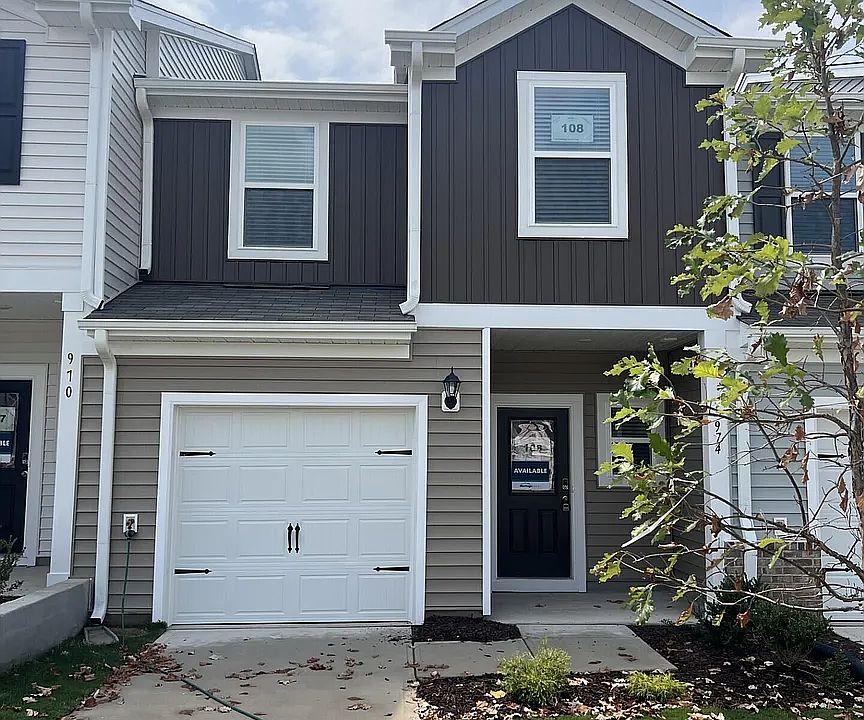 1st image of 978 Rolling Fields Dr