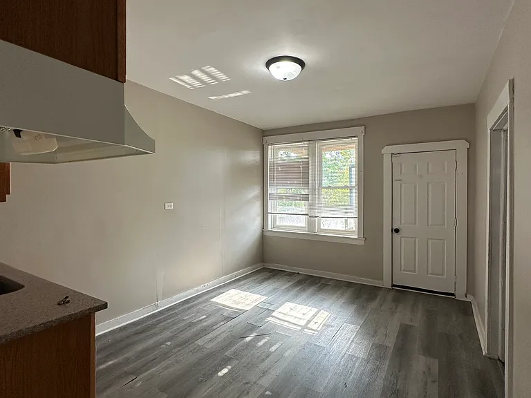2126 S Harding Ave #2 — Photo 13