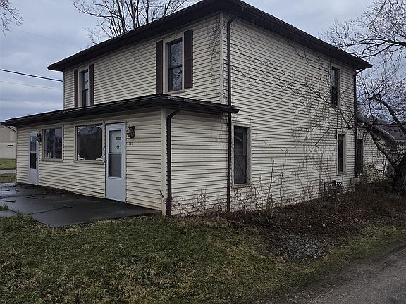 2nd image of 121 & 123 4th Ave