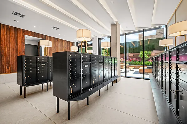 Rented by REAL New York | media 35