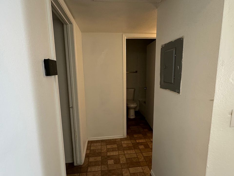 1st image of 2837 E Capri Cir APT 3