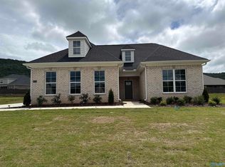 8123 Goose Ridge Dr, Owens Cross Roads, AL 35763
