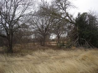 1027 Calder Rd, Dale, TX 78616