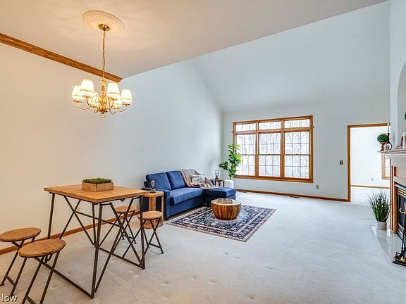 5th image of 1235 Spring Ridge Cir