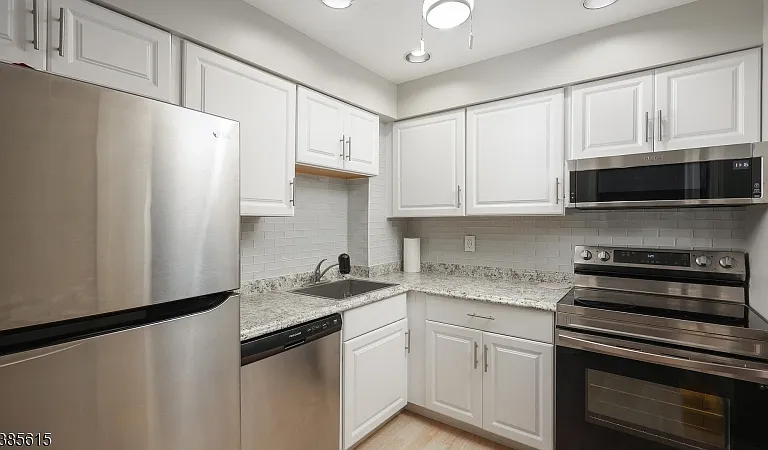 91 Jamestown Rd — Photo 8