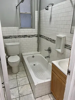 Rented by Alexander Bilu, LREB | media 12