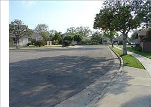 2nd image of 1931 W 184th St