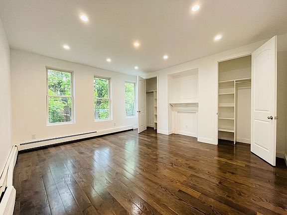 5th image of 442 Quincy St