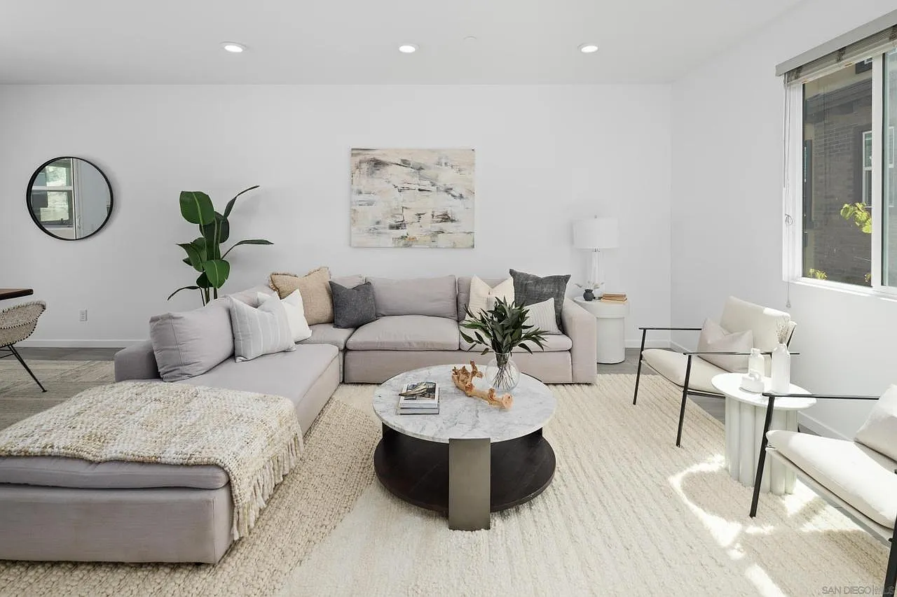 3 bed, 2.5 bath, 1536 sqft, $3,600 — Photo 3