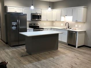 100 Prairie Rose Trl, Mankato, MN 56001