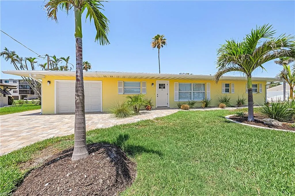 4 bed, 2.0 bath, 1508 sqft, $4,500 — Photo 1