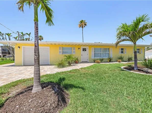 2 Fairview Blvd, Fort Myers Beach, FL 33931