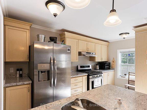 4th image of 98 Haun Rd