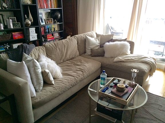 5th image of 1960 N Lincoln Park W APT 1408