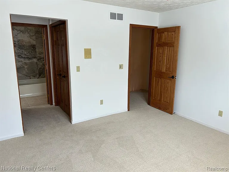 6572 Ridgeview Dr — Photo 16