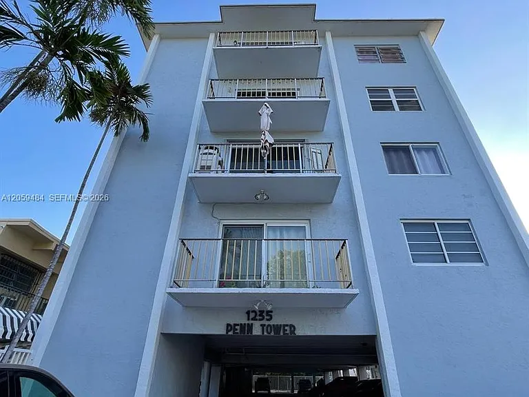 1235 Pennsylvania Ave #4E — Photo 1