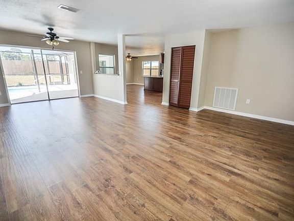 4th image of 2530 Blossom Lake Dr