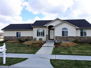 4174 E Rocky Ridge Rd, Ammon, ID 83406