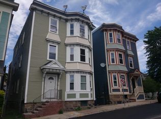 4 Mayhew St, Dorchester, MA 02125
