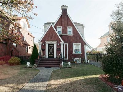 6 Marilyn Pl, Clifton, NJ, 07011