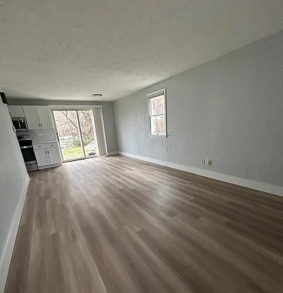 81 Maple St #0 — Photo 4