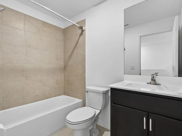 4408 Hemlock Dr — Photo 20