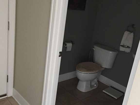 2nd image of 7587 Whistlewood SW