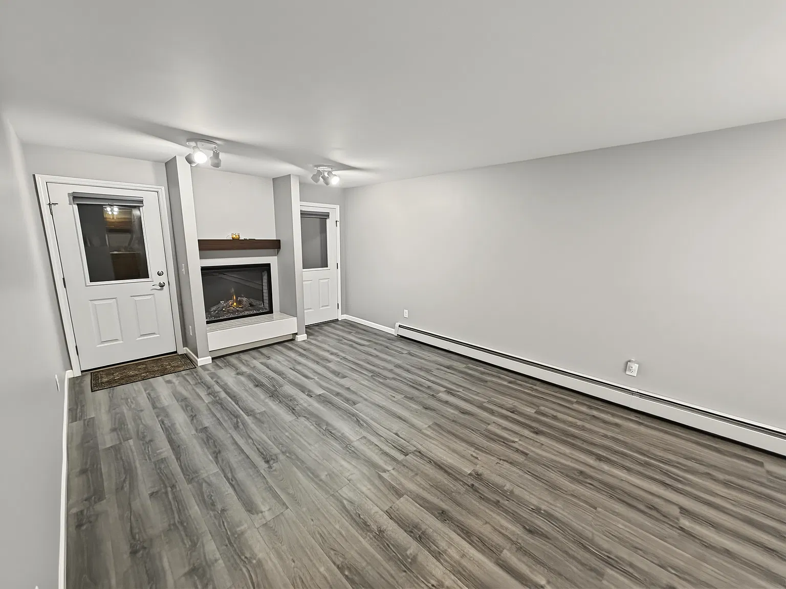 4530 Wright Street - 1 — Photo 1