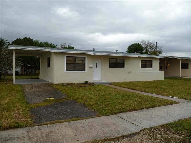 1st image of 4005 NW 191st Ter