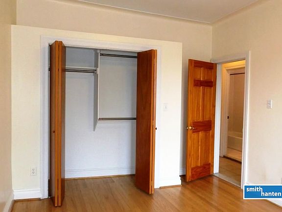 3rd image of 214 Smith St #1