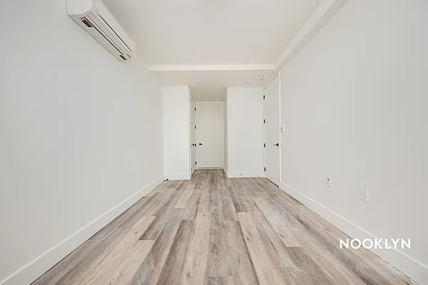 Rented by Nooklyn NYC LLC | media 50
