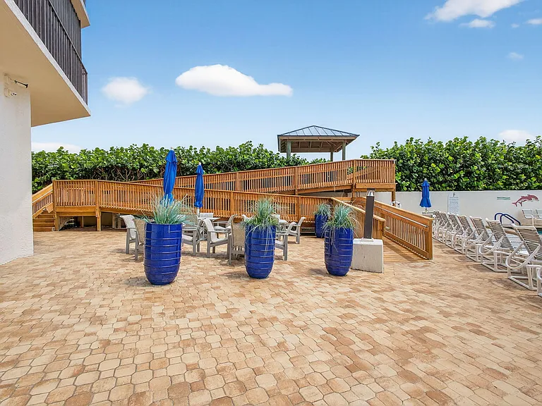 9650 S Ocean Dr #302 — Photo 32